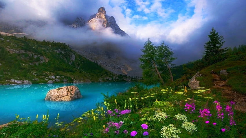 Пролет в Доломитите, Италия, планини, алпи, езеро, цветове, дървета, южен тирол HD тапет