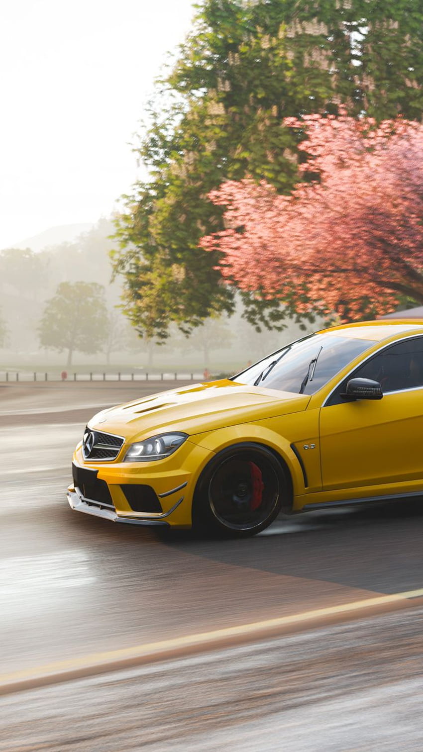 Forza Horizon 4'te Mercedes Benz C63 AMG Coupe iPhone 6, iPhone 6S ...