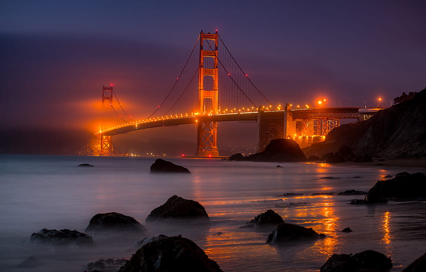 ゴールデンゲートブリッジ、サンフランシスコ、黄色のライト、夜 高画質の壁紙