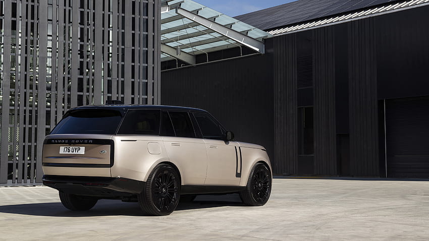 2023 Range Rover P530 First Edition 2 Cars HD wallpaper