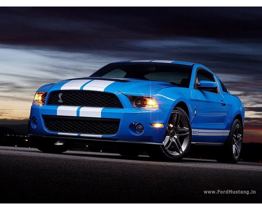Niebieskie tło Forda Mustanga Tapeta HD