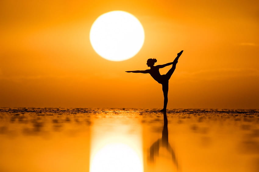 Girl Reflection Silhouette Sun Sunset Woman Yoga - Resolution: HD wallpaper