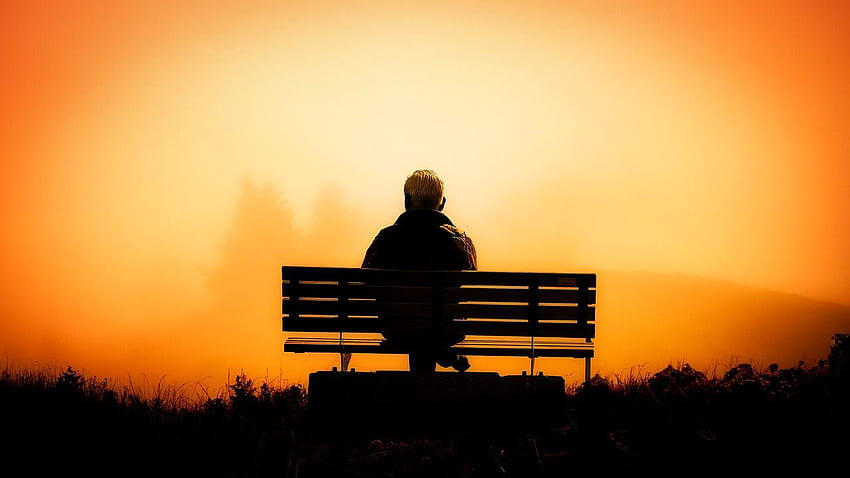 A MAN SITTING ON THE BENCH ALONE by PIXABAY 高画質の壁紙