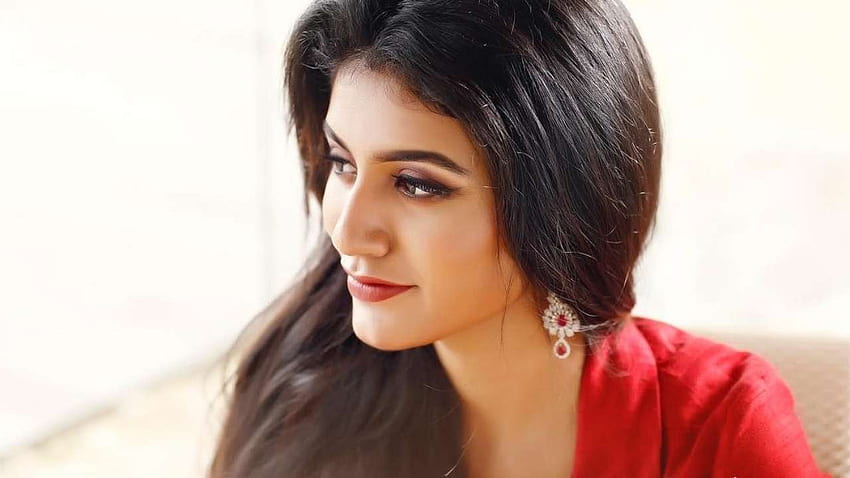 Pics: Priya Prakash Varrier's latest hoot in red would make you fall in love with her all over again HD wallpaper
