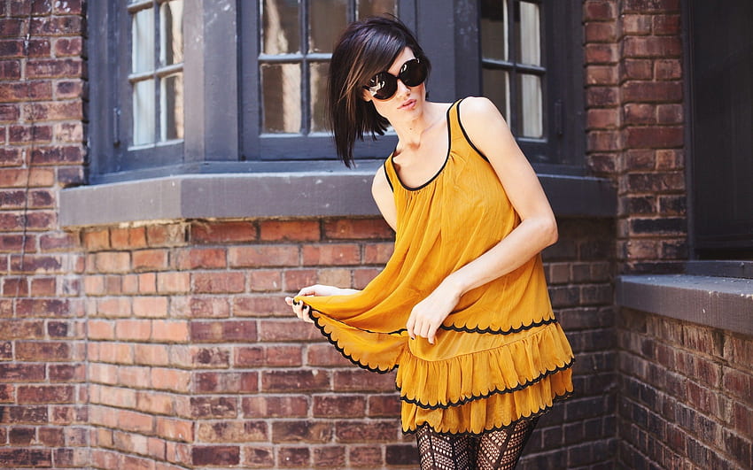 Girl Dress Yellow Fashion, Street Fashion HD wallpaper
