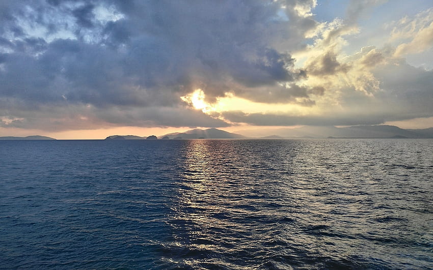 Wschód słońca w Tajlandii, morze, Tajlandia, chmury, wyspy, wschód słońca Tapeta HD