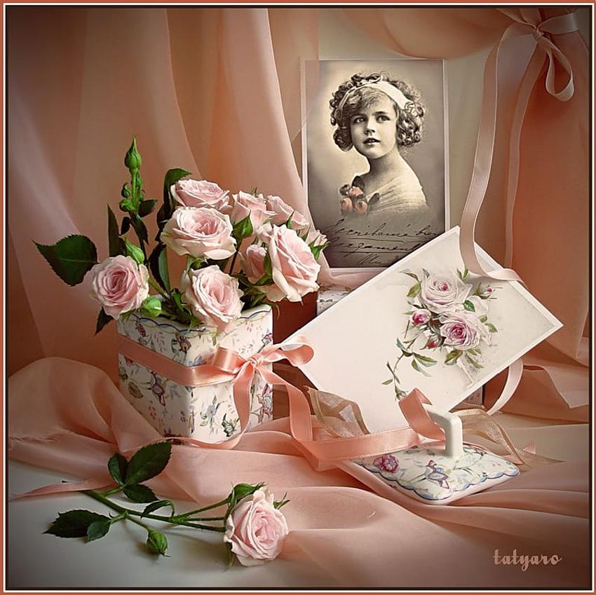 Amor victoriano, tela transparente, mesa, rosas, cinta, florero, rosa, tarjeta, gráfico fondo de pantalla