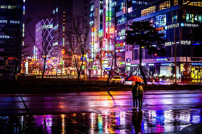 Deszczowa noc na ulicach Busan, Korea Południowa: Cyberpunk Tapeta HD
