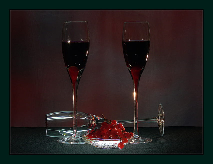 just for two, wineglasses, red, glasses, berries, dish, emtpy, wine HD wallpaper