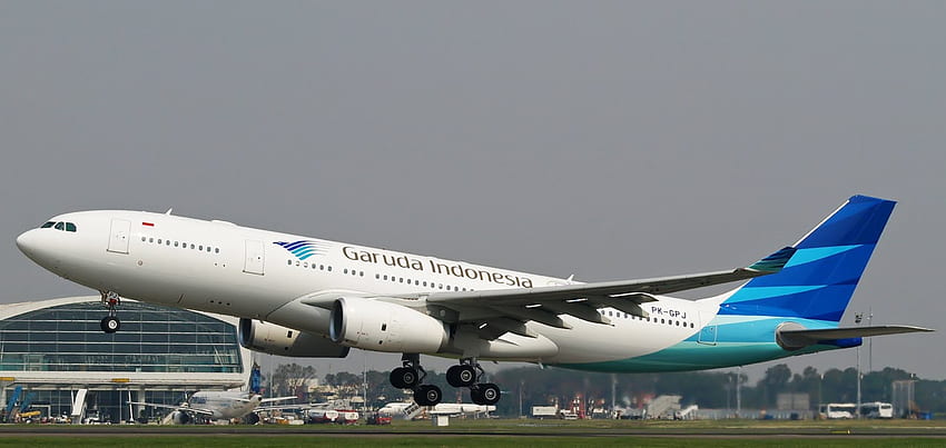 Garuda Indonesia Airbus A330 200 Decollo 779 Sfondo HD