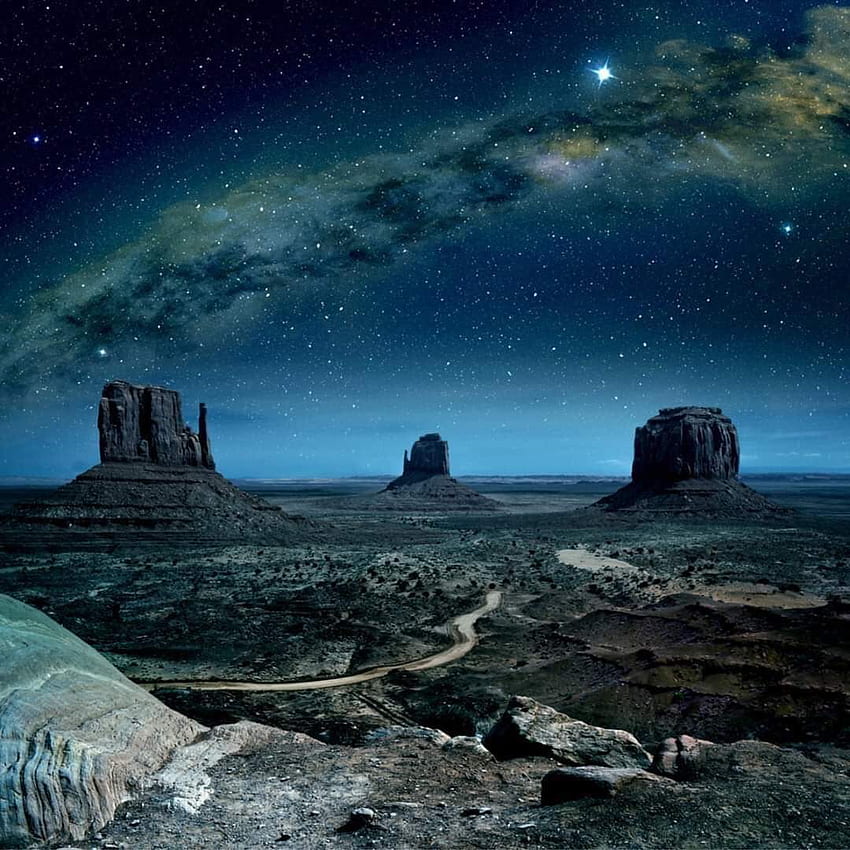 Droga Mleczna nad Monument Valley, Arizona, USA: ciekaweasf*ck, Monument Valley Night Tapeta na telefon HD