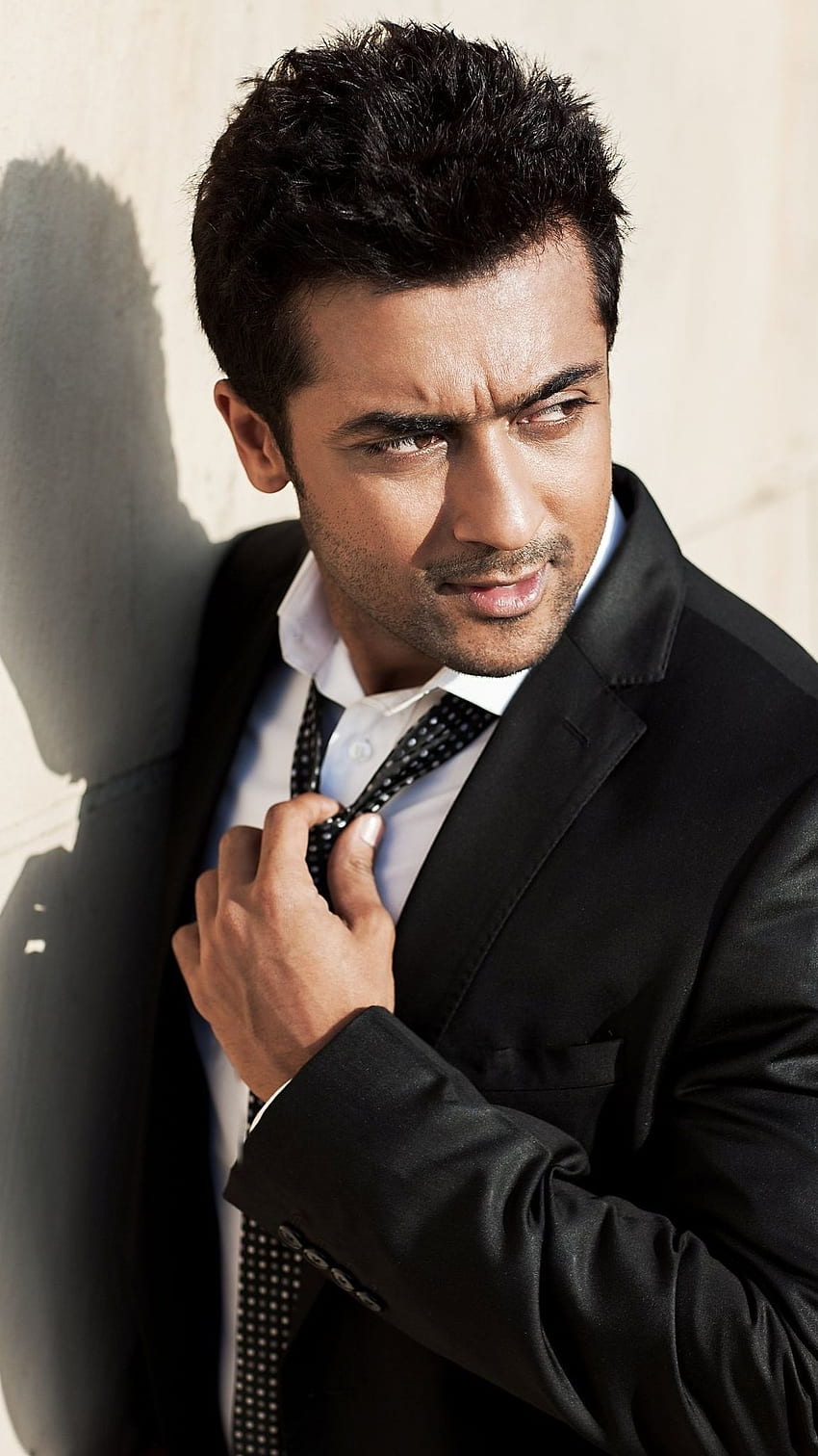 Suriya, tamilski aktor Tapeta na telefon HD