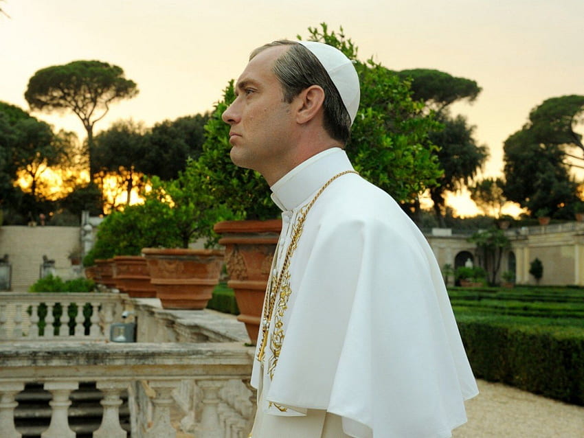 The New Pope' Recap: Why Jude Law Starts the HBO Series in a Coma After the Events of 'The Young Pope' HD wallpaper