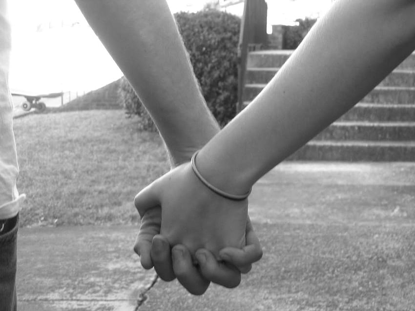 Couple Holding Hands Black And White, Hold On HD wallpaper