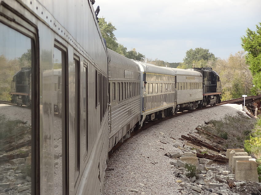 Moving Down the Tracks, train, train cars, cars, railroad HD wallpaper