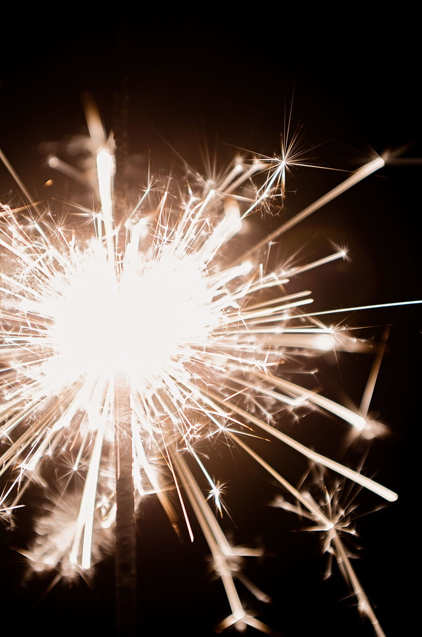 https://e0.pxfuel.com/wallpapers/758/838/desktop-wallpaper-holidays-fire-bright-sparks-holiday-bengal-lights-sparklers.jpg