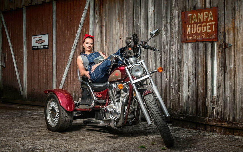Cowgirl Relaxing on her 3 Wheel Motorcycle, motorcycle, model, chopper, jeans HD wallpaper