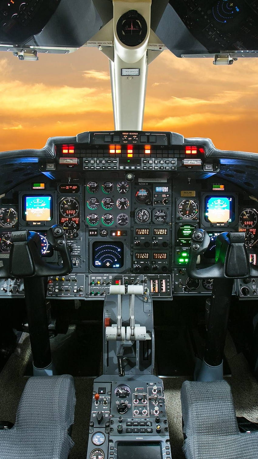 Aircraft Cockpit IPhone IPhone . Airplane , IPhone Airplane, Cockpit HD phone wallpaper