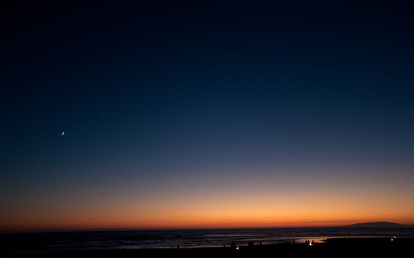 Costa Crepuscolo, notte, costa, persone, spiaggia, crepuscolo, luna, venere, fuochi, chiaro Sfondo HD