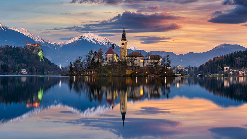 Kościół Jezioro Bled Słowenia Wniebowzięcie Najświętszej Marii Panny Kościół Refleksja nad podróżami wodnymi Tapeta HD