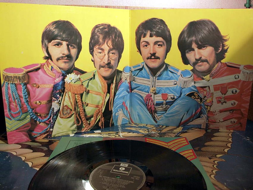 Вчера и днес някои хора не могат да понасят „Sgt. Pepper', Sgt. Pepper's Lonely Hearts Club Band HD тапет