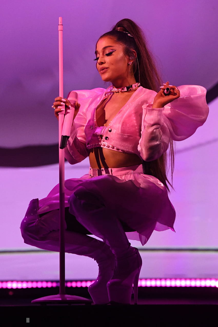 Ariana Grande Sweetener Tour, Ariana Grande Concert HD phone wallpaper