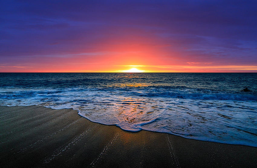 Zachód słońca na plaży, plaża, przyroda, niebo, zachód słońca Tapeta HD