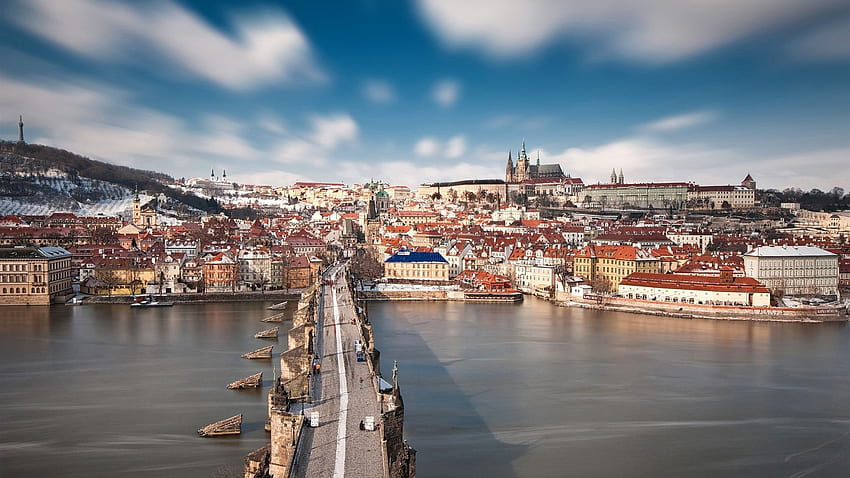 République tchèque, Prague, le pont Charles, la rivière Vltava, l'hiver de Prague Fond d'écran HD