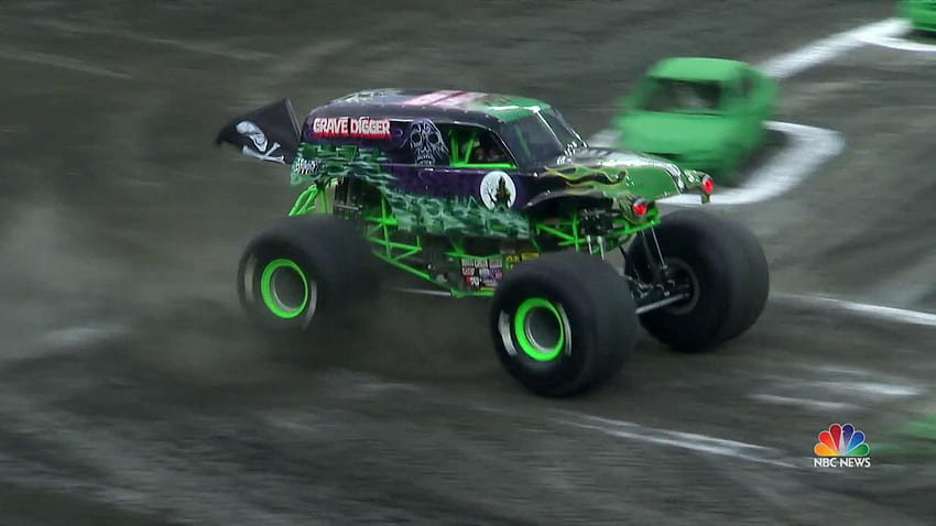 For the Anderson family, monster trucks are a family business, Monster Jam HD wallpaper