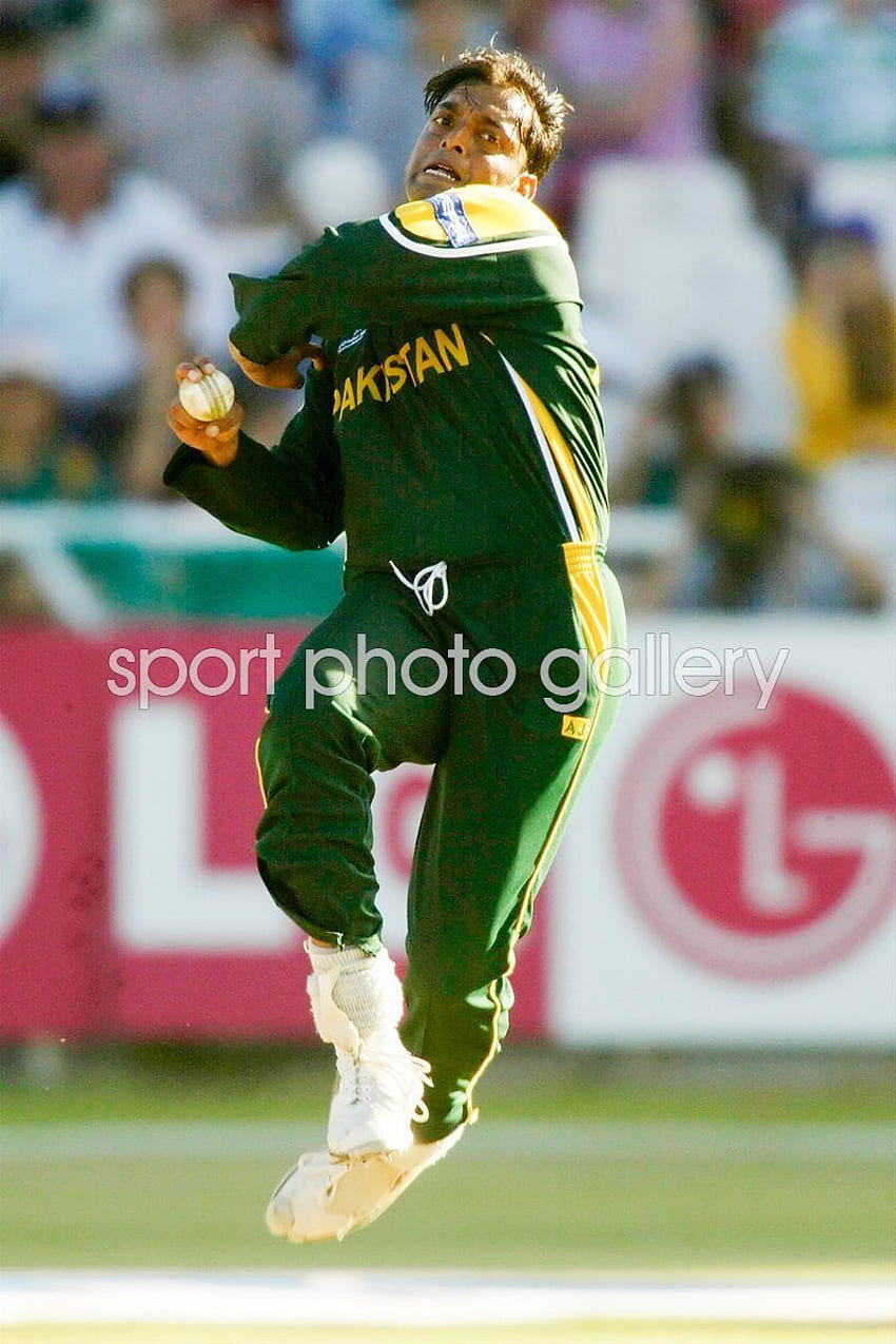 Световно първенство 2003 г. Плакати за крикет, Шоаиб Ахтар HD тапет за телефон