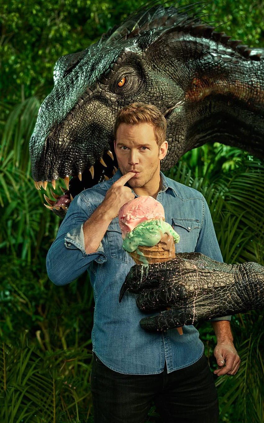 Chris Pratt Dengan Indoraptor Di Dunia Jurassic wallpaper ponsel HD