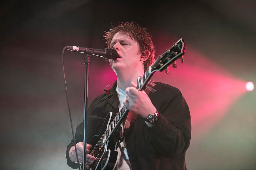 Lewis Capaldi Begs Middle Aged Women 'not To Pinch His Privates' During Meet And Greet After Incredible Yet Intimate SWG3 Gig HD wallpaper