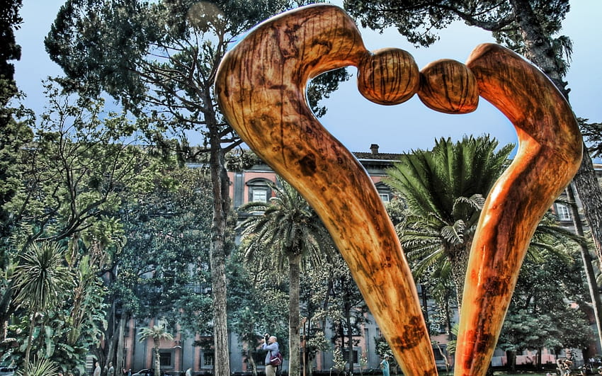 ナポリ彫刻 r のオレンジ色の心, 木, 彫刻, r, 現代, 心, オレンジ 高画質の壁紙