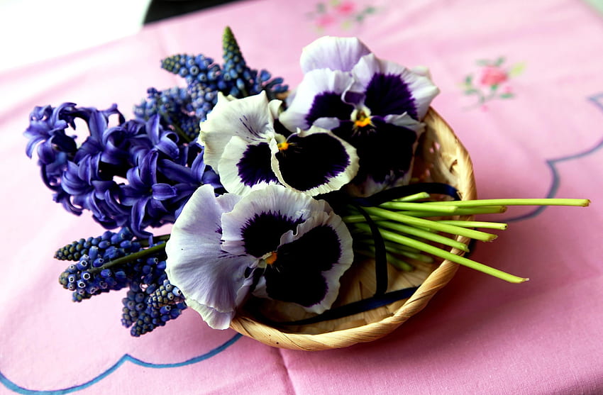 Flowers, Pansies, Hyacinth, Bouquet, Basket, Muscari, Muskari HD wallpaper