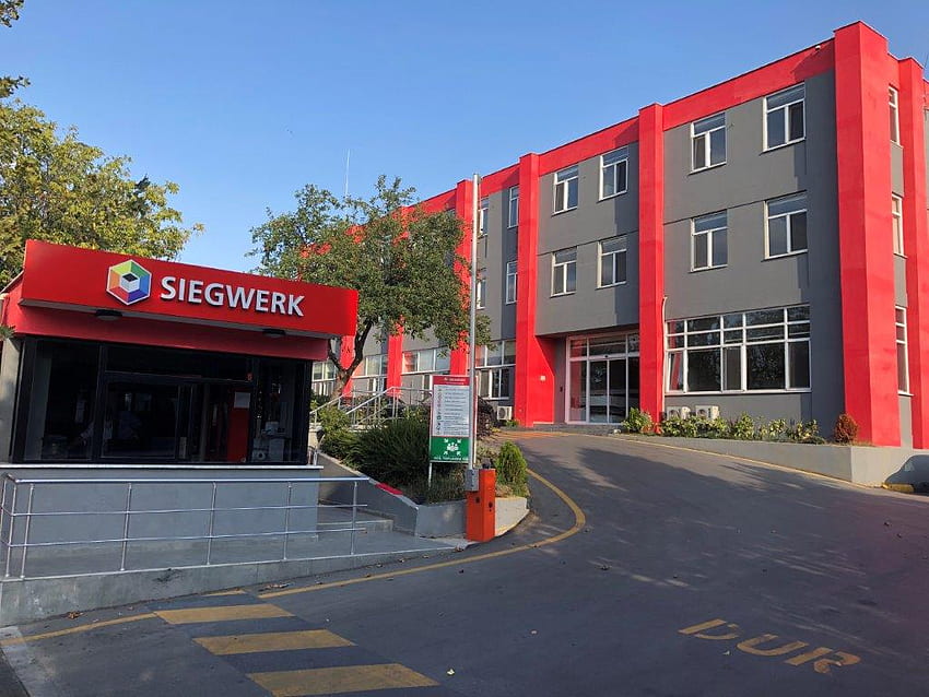 Siegwerk Turkey ha completato le più grandi ricostruzioni della sua storia stabilendo nuovi standard di produzione per il futuro, Tuzla Sfondo HD