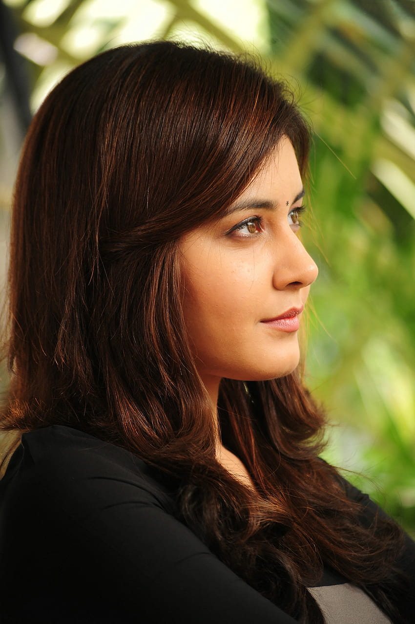 Rashi khanna, Telugu actress, layered hair, face, Raasi khanna HD phone wallpaper