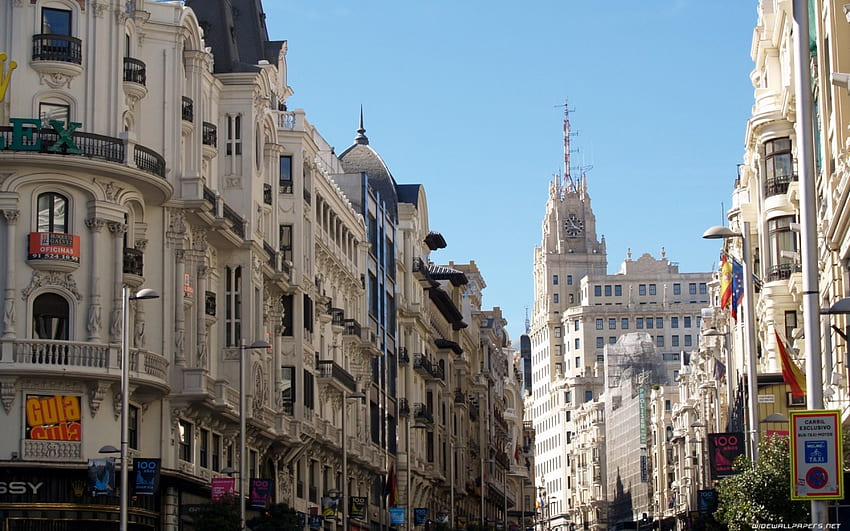 Улица Мадрид, знаци, сгради, улица, часовник, църква HD тапет