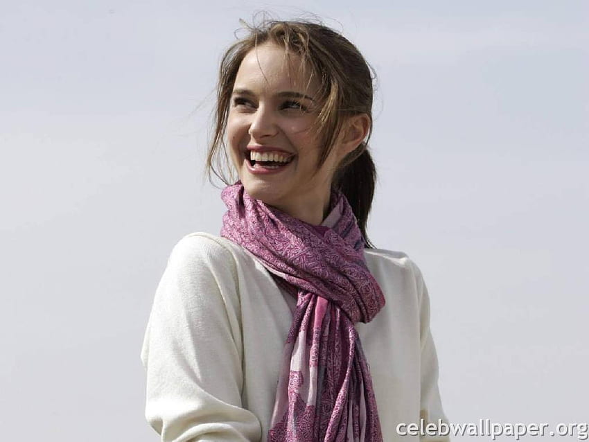 Natalie Portman, pretty, smile, eyes, actress, dress, hair, female HD wallpaper