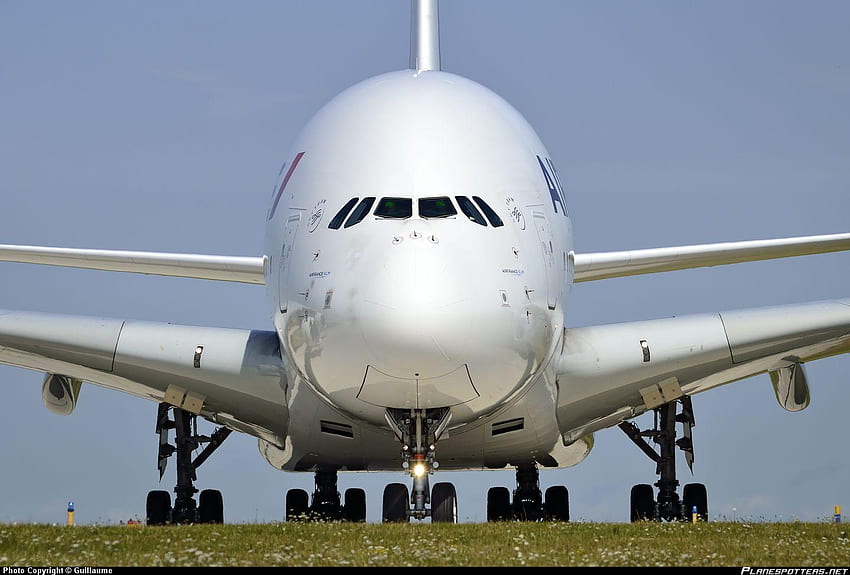 Airbus A380 , Airbus A380 Кацане HD тапет