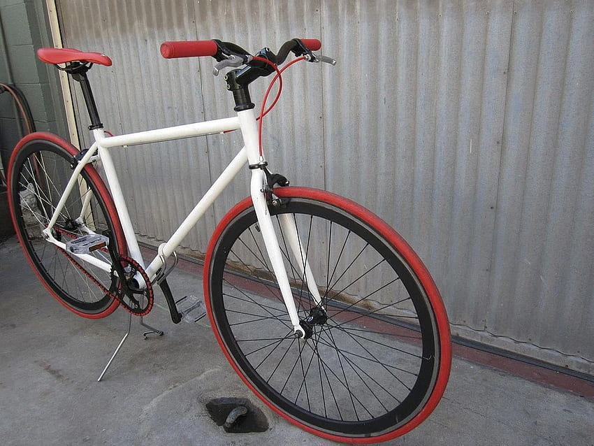 Fixie White Urban Bike Prop Rental Bicycle. Coco's Variety HD wallpaper