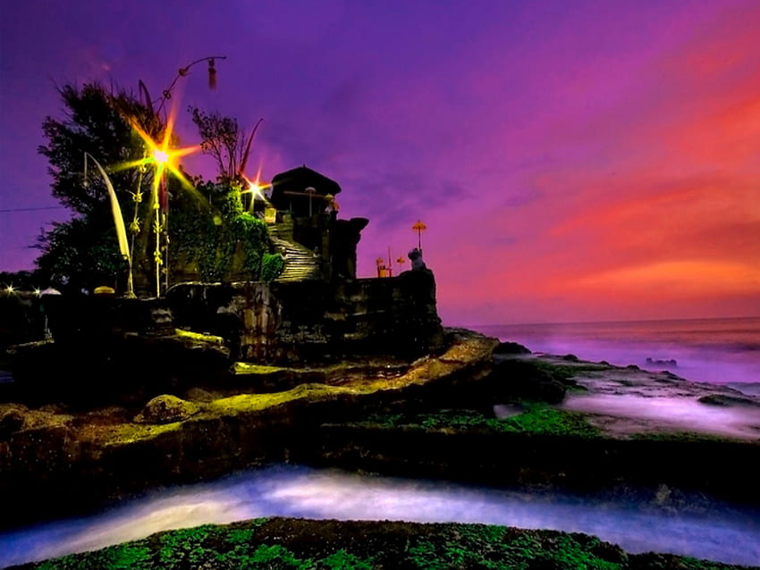 Beautiful Sunset at Tanah Lot, Tabanan, Bali, Indonesia HD wallpaper