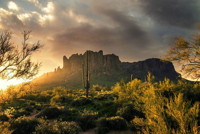 Arizona's beauty surprised, Superstition Mountains HD wallpaper