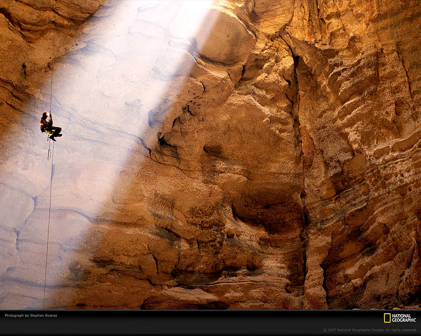 Exploring a cave, sunbeam, solid rock, rope, explorer, helmet, ochra, depth HD wallpaper