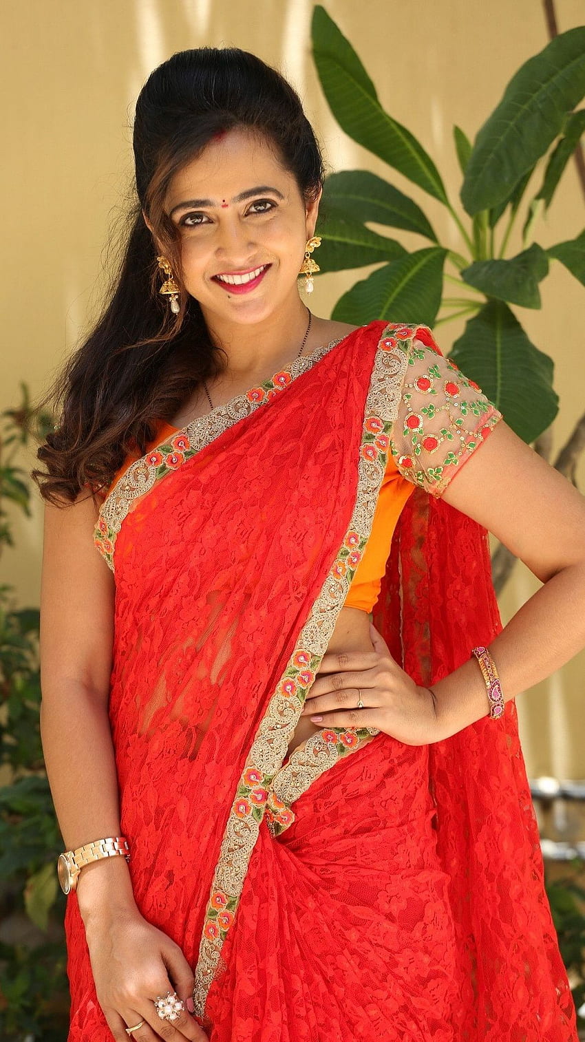 Lasya Manjunath , actriz telugu, amante del sari fondo de pantalla del teléfono
