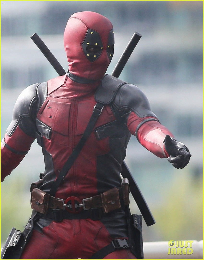 for : WATCH: Full Deadpool Suit Caught In Action On Film Set, Draw Deadpool Ryan Reynolds HD phone wallpaper