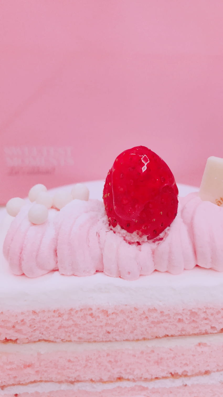 Strawberry cake pink cute. Rollos de frutas, Rollos, Fruta HD phone wallpaper