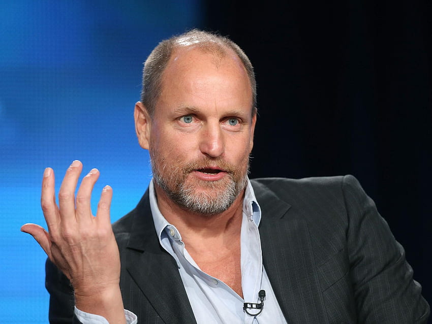 Woody Harrelson says he had to 'fire up a joint' to get through dinner with Donald Trump HD wallpaper