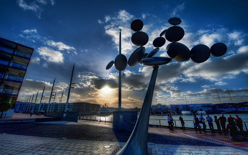 скулптура в Оукланд Харбър r, град, скулптура, небе, r, брегова линия, пристанище HD тапет