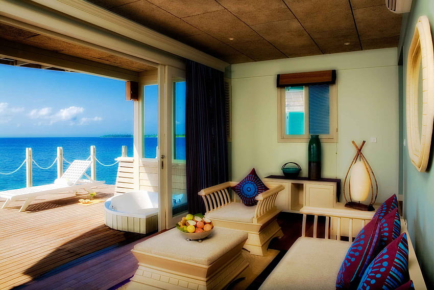 Pemandangan Indah, meja, kamar, jacuzzi, sofa, vila, kursi, vas bunga, pemandangan, dek, bantal, samudra Wallpaper HD