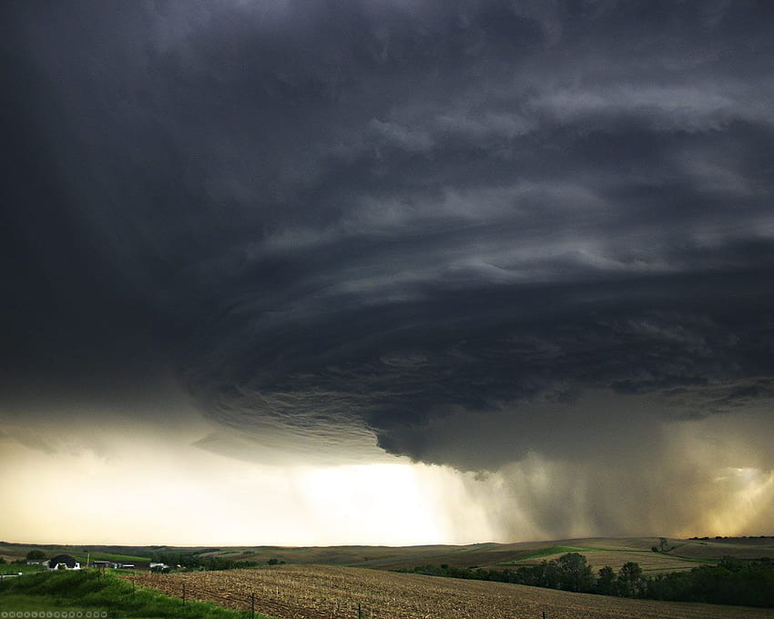 Scary Clouds. Scary clouds! Ruuuunnnnnn!!!!! lz. Clouds, Clouds, Scary ...